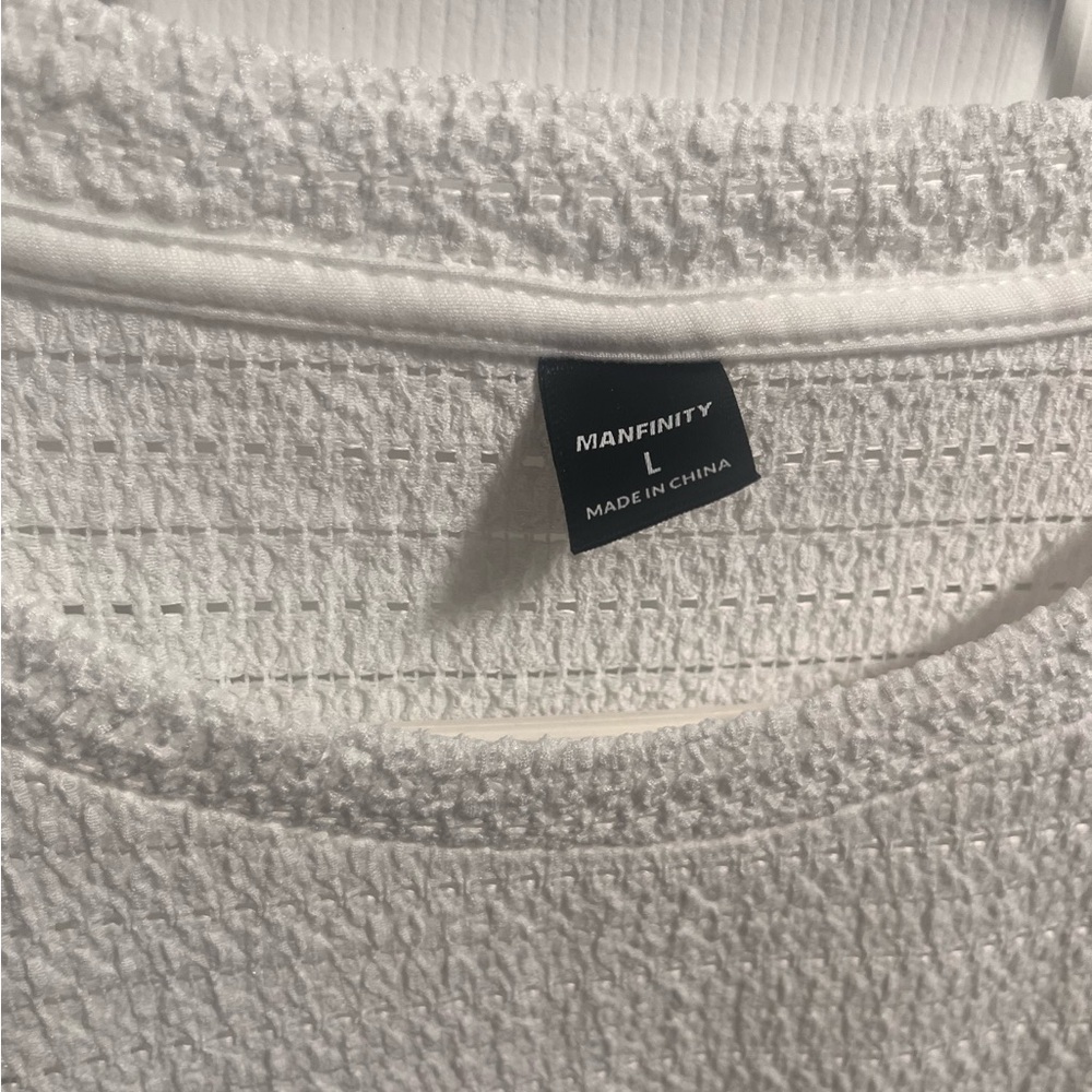 Two men’s top for $10